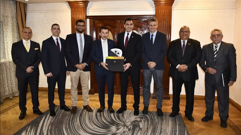 وزير الشباب والرياضة