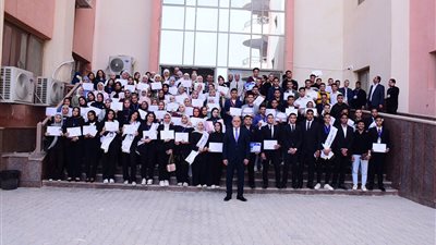 رئيس جامعة سوهاج الأهلية يكرم 43 فائزا بالمراكز الأولى في الأنشطة الطلابية