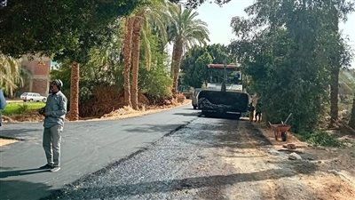 محافظ أسيوط: رصف طريق جسر الطراد بأبنوب ضمن خطة تطوير ورفع كفاءة الطرق