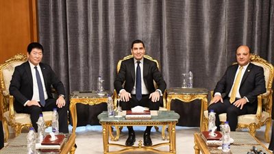 وزير الرياضة يلتقي مجلس إدارة الاتحاد المصري للجمباز..قبل انطلاق بطولة العالم 
