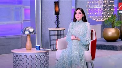 نصيحة ياسمين عز: البسي شتوي وأقعدي محرورة بس متنكديش على الراجل