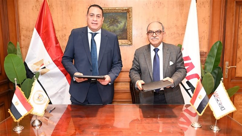 تقديم تطعيمات فاكسيرا