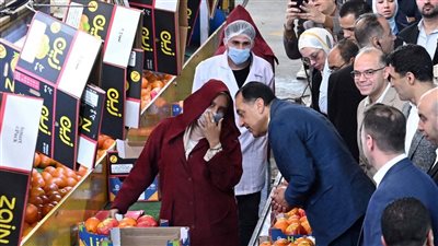 مدبولي يشيد بالمنتجات المعروضة بالمنطقة الاستثمارية ببنها: تضاهي مثيلاتها العالمية