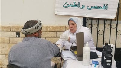 الكشف على 1127 مواطنا في ختام القافلة الطبية المجانية بكبريت المفارق بالسويس