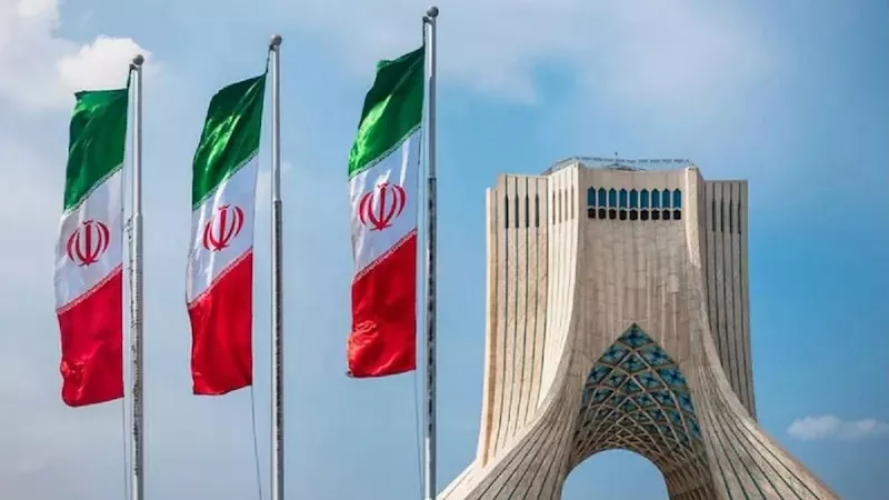 إيران