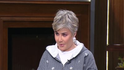 اهدو مش كده.. تعليق ناري من مفيدة شيحة على تريند شنطة «عصام»