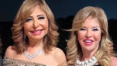 «أجمل ماكياج رباني».. هالة سرحان تتغزل بابتسامة أم العريس لميس الحديدي
