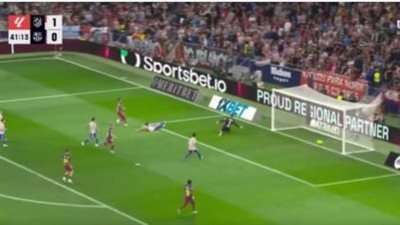 أهداف وملخص مباراة برشلونة وأتلتيكو مدريد بالشوط الأول من الدوري الإسباني