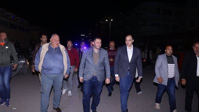 للأسبوع الثاني.. محافظ دمياط يقود حملة برأس البر لضبط مواعيد غلق المحال