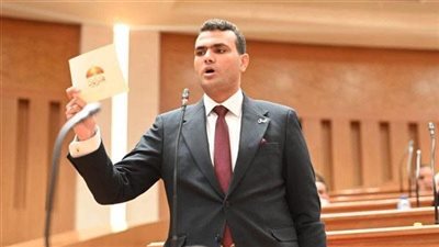 حسين هريدي يتقدم باقتراح برغبة لرفع سعر توريد طن قصب السكر إلى 3500 جنيه