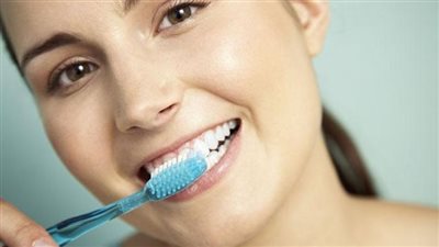  أسباب الإصابة بنزيف اللثة.. يشير إلي أمراض خطيرة ونصائح للوقاية منه 