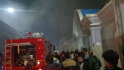 دون وقوع إصابات .. حريق يلتهم قاعة أفراح شهيرة بمدينة الزقازيق