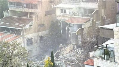 انفجارات في تل أبيب وحرائق في حيفا.. ماذا يحدث داخل إسرائيل؟