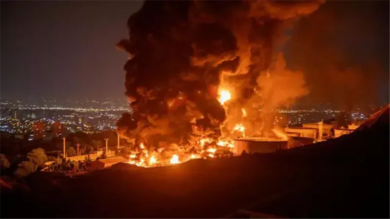 إيران