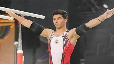 وزير الشباب والرياضة يهنئ محمد عفيفي بفضية 