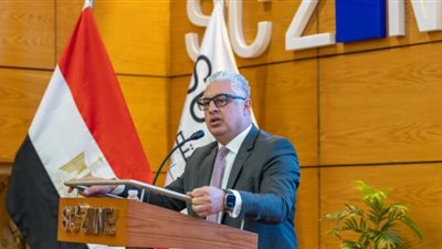 جولة تفقدية لرئيس اقتصادية قناة السويس في بورسعيد لمتابعة المشروعات