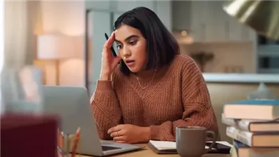 تريند تيك توك يظهر إرهاق الفتيات سريعا بعد ساعتين في العمل
