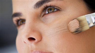 من الطباشير السام إلى الفلاتر رحلة كريم الأساس عبر التاريخ