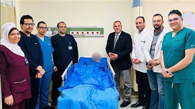 الرعاية الصحية: نجاح إنقاذ مريض متعدد الإصابات في جراحة استمرت لأكثر من 15ساعة