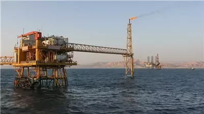 بإنتاج 2500 برميل.. وزارة البترول تعلن حفر بئر نفط بخليج السويس
