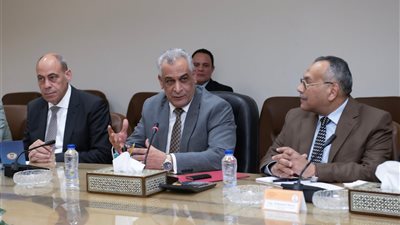 وزير الإنتاج الحربي يستقبل وفد أفريقيا الوسطى لتعزيز التعاون الصناعي والتدريبي