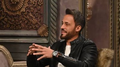 يوسف الشريف يكشف كواليس حياته كـsingle father: “عملنا فريق ندور على الغسالة