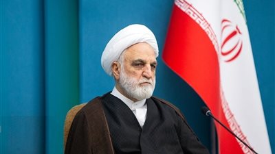 رئيس السلطة القضائية الإيرانية يطالب بتسريع الأحكام ضد المتعاونين مع الأعداء