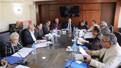 رئيس الطائفة الإنجيلية يشهد تكريم أعضاء لجنة تقنين أوضاع الكنائس