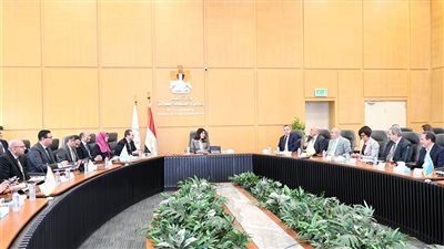 وزيرة الاسكان تتابع مبيعات المشروعات وتؤكد التوسع في الشراكة مع القطاع الخاص