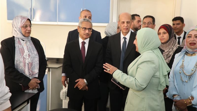 محافظ بنى سويف وقيادات
