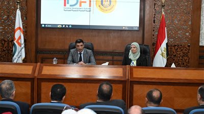وزير الصناعة يبحث تطوير أداء هيئة التنمية الصناعية ورفع كفاءة الخدمات للمستثمر