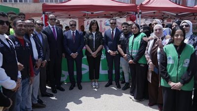  تدشين قافلة «إيد واحدة» لدعم الفئات الأولى بالرعاية بمحافظة بورسعيد 