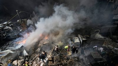 الدفاع المدني اللبناني يستغيث: بيروت بحاجة لمساعدات دولية لرفع آثار الدمار