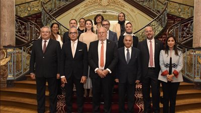 جامعة عين شمس تستقبل الملك أحمد فؤاد الثاني في زيارة تاريخية لقصر الزعفران