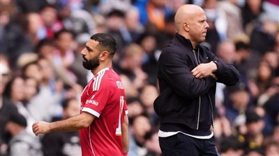 ليفربول وباريس سان جيرمان.. سلوت: استبعاد صلاح قرار كان لابد منه