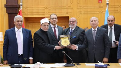 طارق رضوان: جائزة اليونان تؤكد قيمة الحوار الثقافي والتفوق العلمي المصري