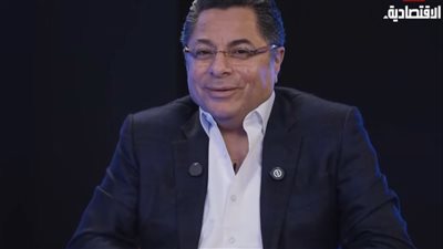 من بائع فاكهة إلى محامي كبير وإعلامي مشهور.. خالد أبو بكر يفتح صندوق أسراره