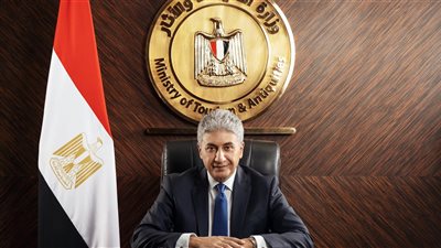 وزير السياحة والآثار يتفقد أعمال الحفائر الأثرية بمنطقة ذراع أبو النجا بالأقصر