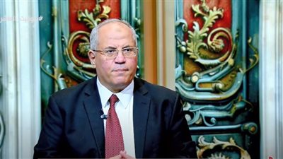 إبراهيم الزيات: هجرة الأطباء أزمة متكررة والحكومة لا تطبق الدستور في الإنفاق