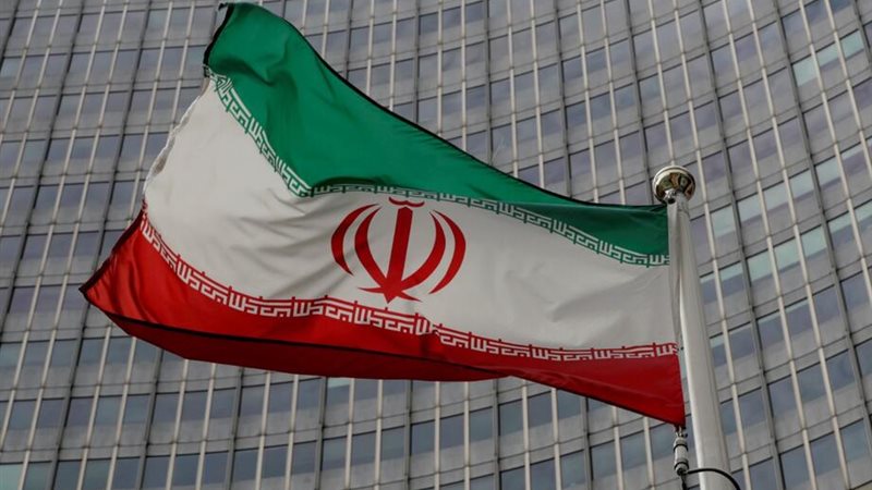 إيران 