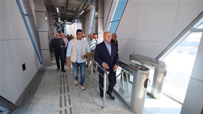 جولة تفقدية لوزير النقل لمتابعة تشغيل المرحلة الثانية من BRT 