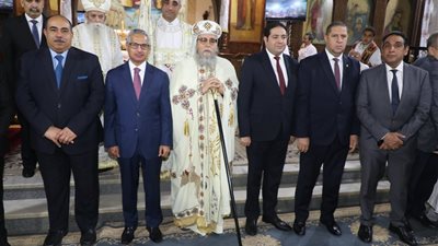 محافظ بني سويف ومدير الأمن يشهدون مراسم قداس عيد القيامة بمدينة ببا
