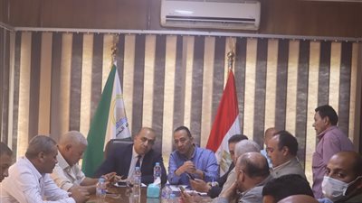 تحرك عاجل في الجيزة.. خطة جديدة لمواجهة أزمة المخلفات ورفع كفاءة النظافة