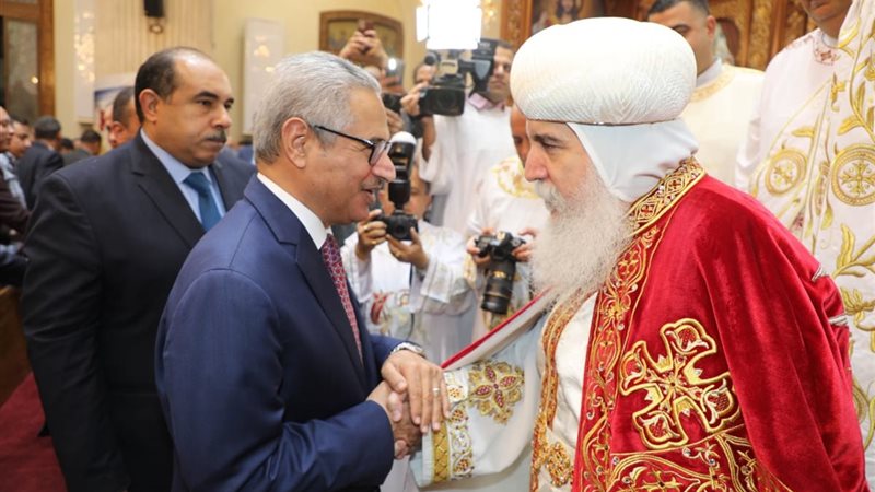 محافظ بنى سويف ومدير