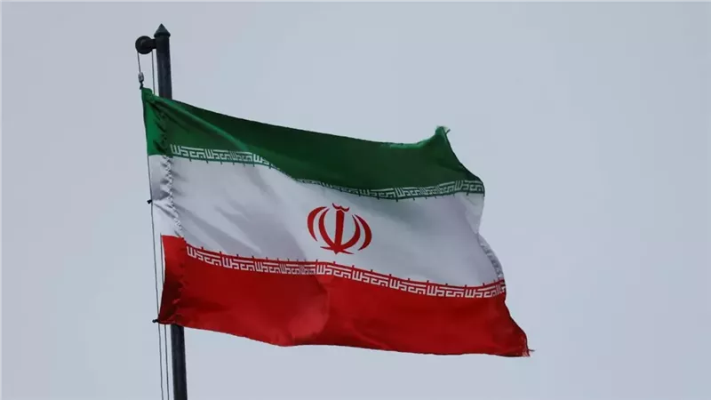 علم إيران