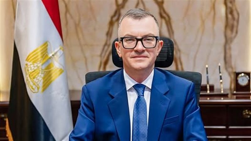  وزير التخطيط