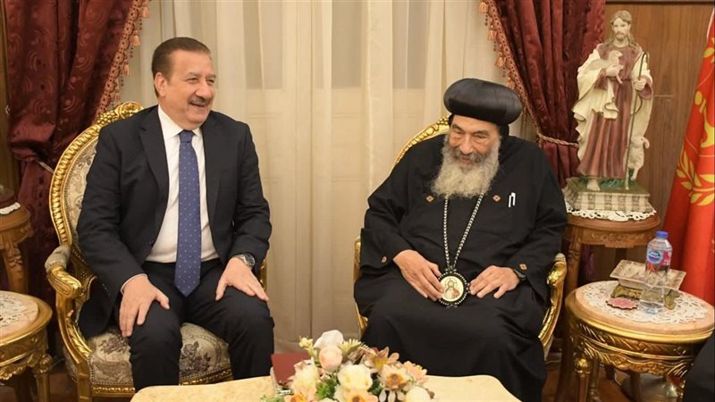محافظ بورسعيد يهنئ