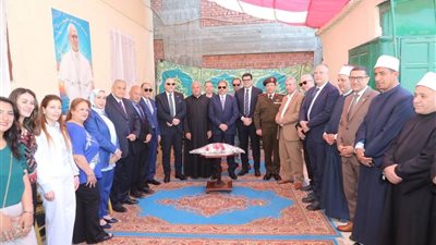 الكنيسة الكاثوليكية تستقبل محافظ وقيادات الشرقية للتهنئة بعيد القيامة