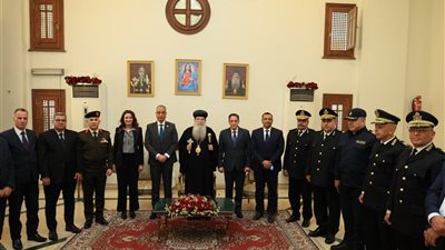 محافظ الجيزة يزور مقر مطرانية شمال الجيزة لتقديم التهنئة بعيد القيامة المجيد