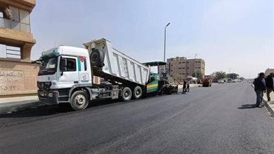 وزيرة الإسكان تتابع سير العمل بمشروعات الطرق والمرافق بالمدن الجديدة